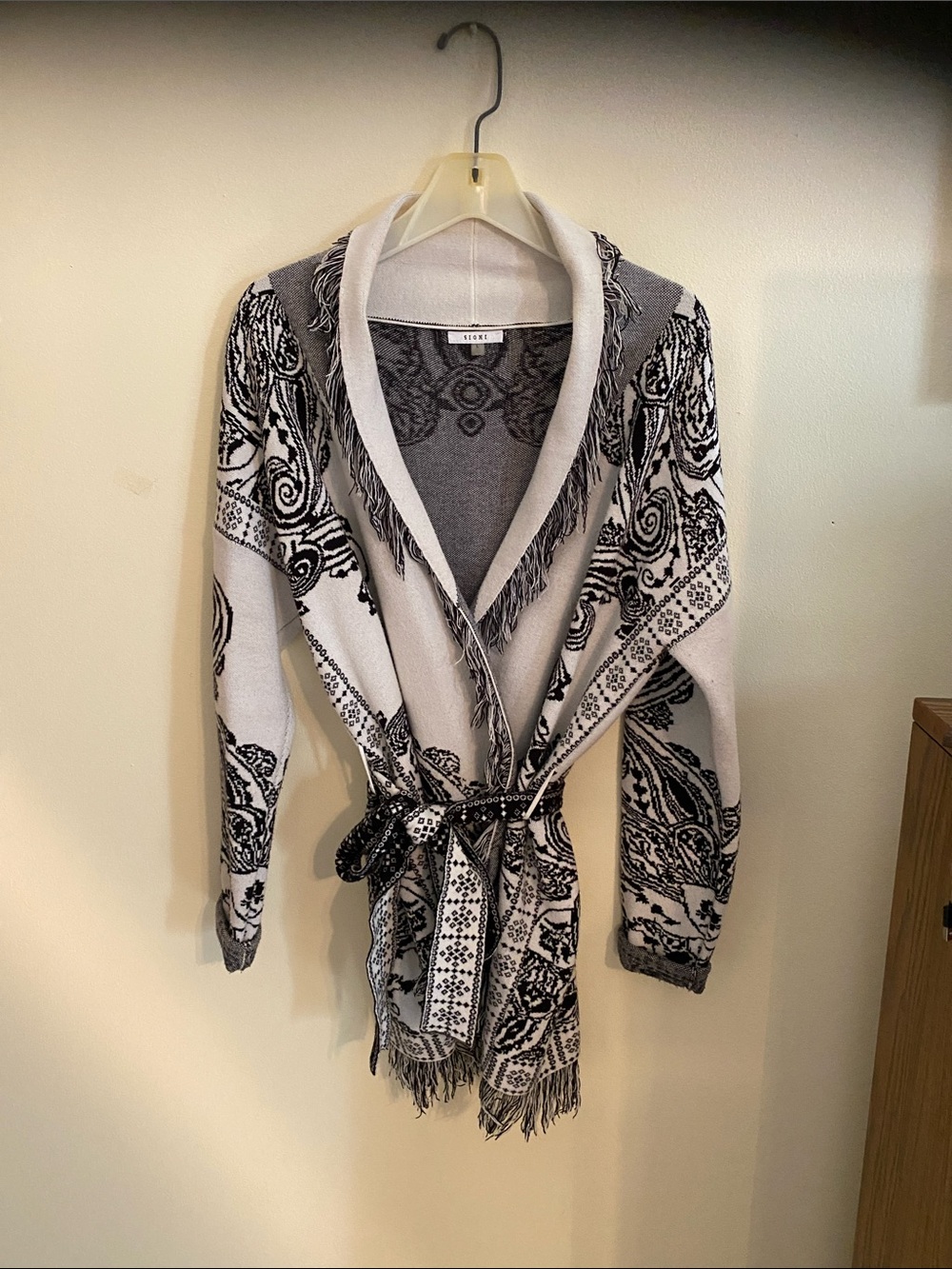 Sioni Black and White Paisley Shawl-Collar Sweater Wrap with Belt